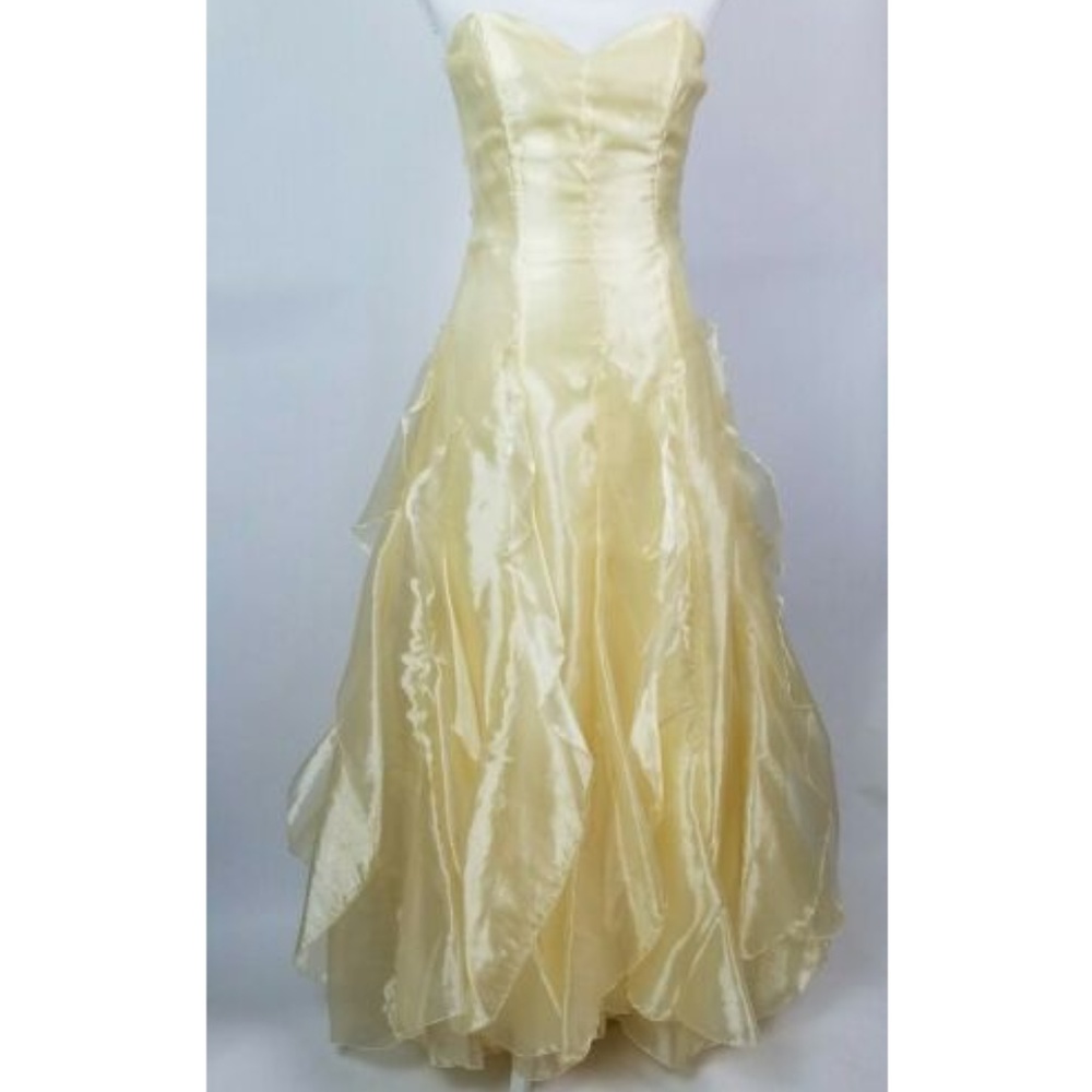 Jessica McClintock for Gunne Sax Yellow Prom Dress